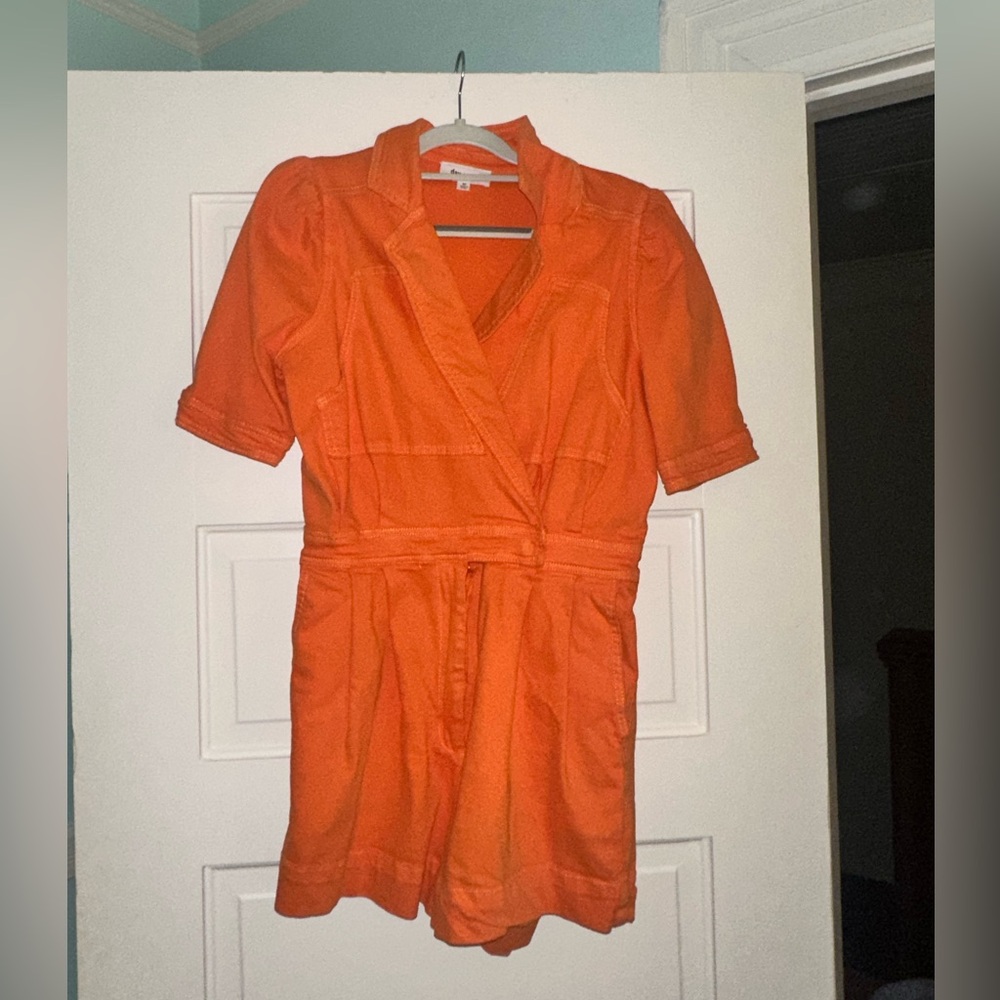 Day + Moon Orange Romper Size medium